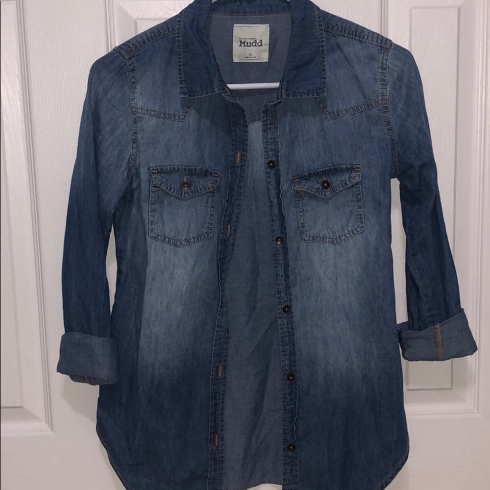 Women’s button up 3/4 sleeve